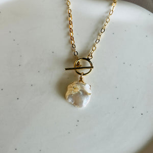 KEISHI PEARL NECKLACE