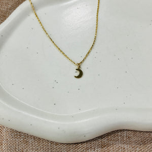 MOON NECKLACE