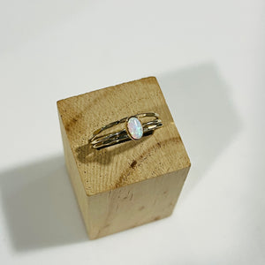 OVAL OPAL RING SET