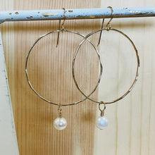 Load image into Gallery viewer, PEARL HOOP EARRINGS
