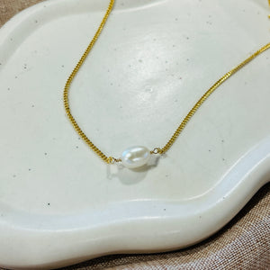 BIG PEARL NECKLACE