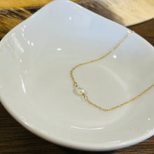 Load image into Gallery viewer, PEARL NECKLACE
