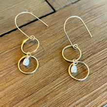 Load image into Gallery viewer, PEARL EARRINGS
