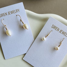 Load image into Gallery viewer, PEARL EARRINGS

