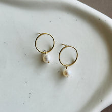 Load image into Gallery viewer, PEARL CIRCLE EARRINGS

