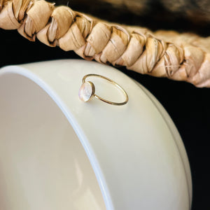 RAINBOW MOONSTONE RING