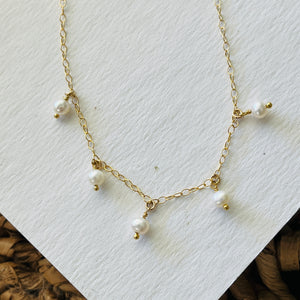 FINN PEARL NECKLACE