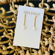 Load image into Gallery viewer, SEASIDE PEARL EARRINGS
