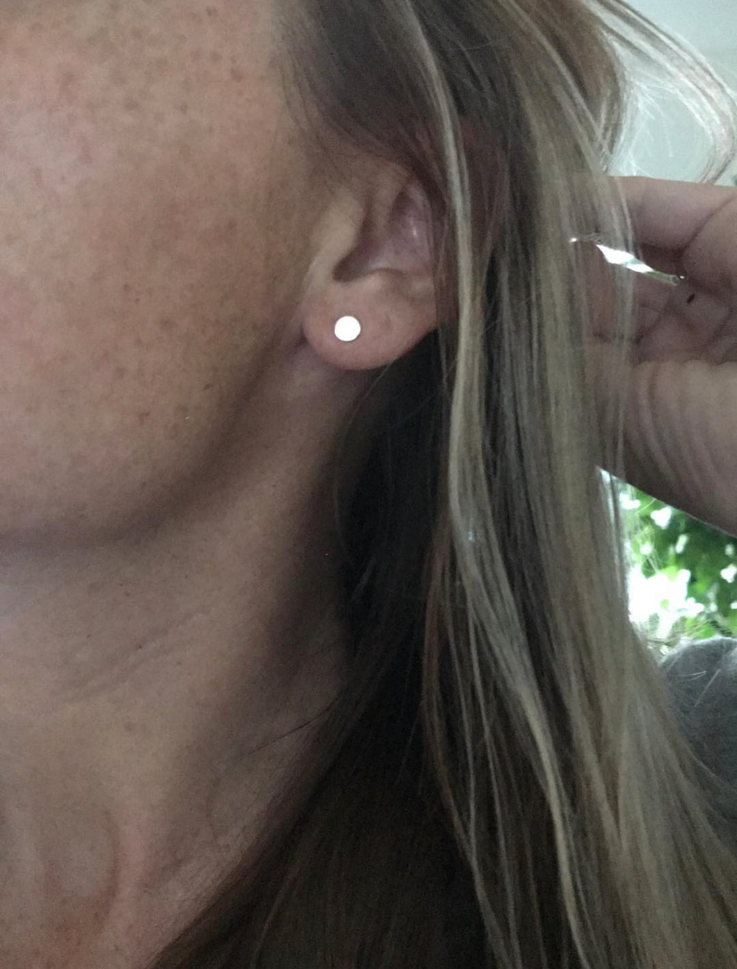 DOT STUD EARRINGS