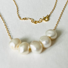 Load image into Gallery viewer, SURF PEARL NECKLACE
