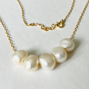 SURF PEARL NECKLACE