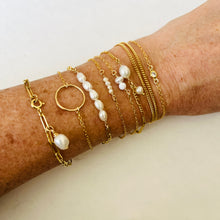 Load image into Gallery viewer, LIDO PEARL BRACELET
