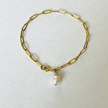 Load image into Gallery viewer, LIDO PEARL BRACELET
