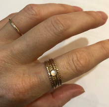 Load image into Gallery viewer, SMALL GEMSTONE RING
