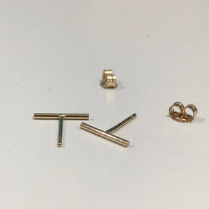 BAR STUD EARRINGS