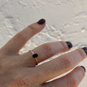 ONYX OVAL RING