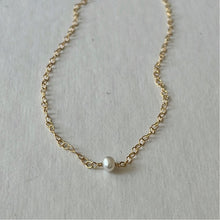 Load image into Gallery viewer, KOKO PEARL NECKLACE
